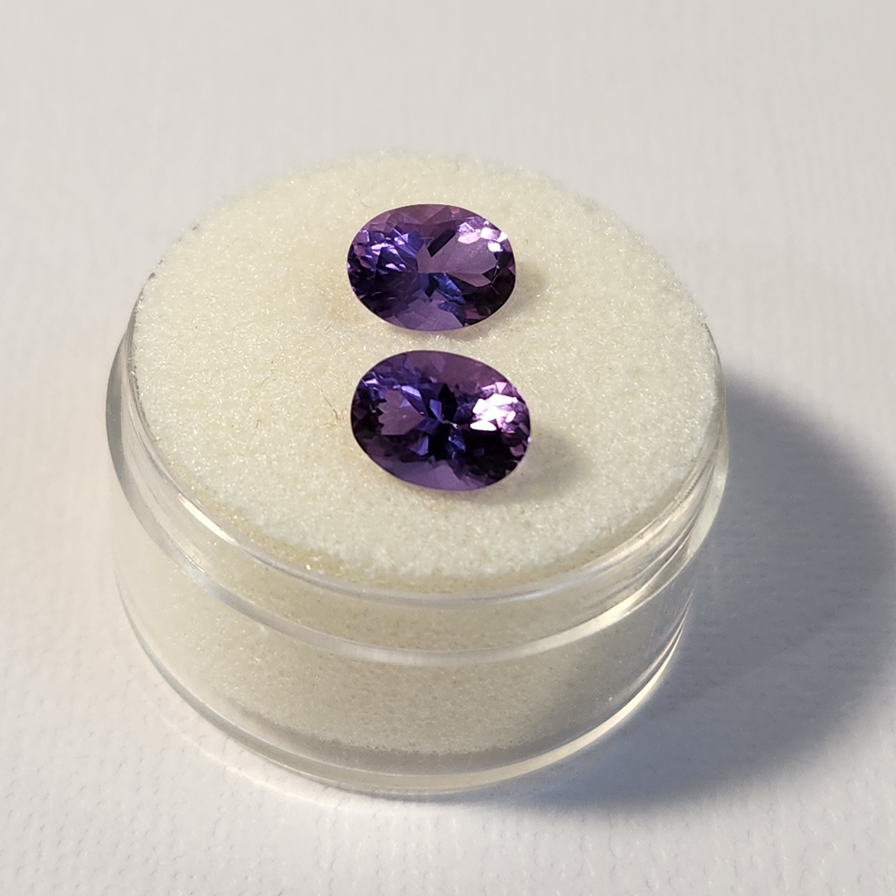 NIB Semi VTG *Natural Brazillian Amethyst 9x7mm 1.72cts Each